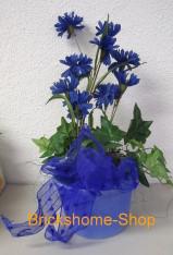 Dekoratives Kunstblumen Gesteck mit Kornblumen