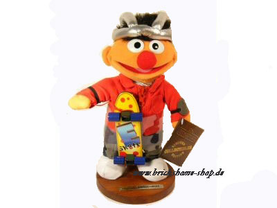 Sesamstrasse Ernie auf Skateboard