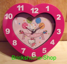 Hello Kitty herzförmige Wanduhr